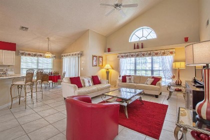 Mickey's Lake Villa - image 37