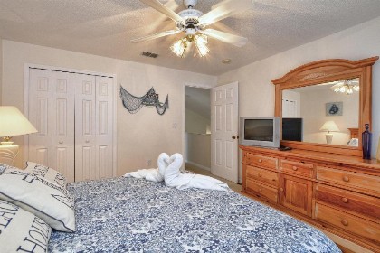 Mickey's Lake Villa - image 6