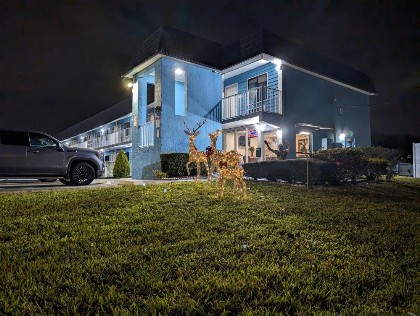 Monte Carlo Inn- Near Disney - image 10