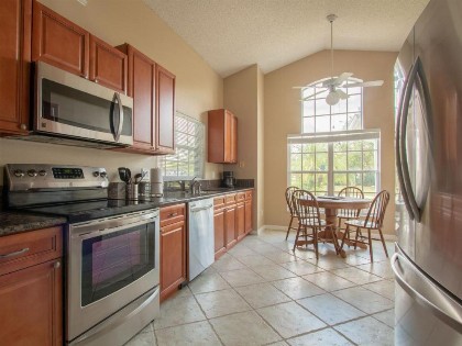 3 Bed 258 - image 10