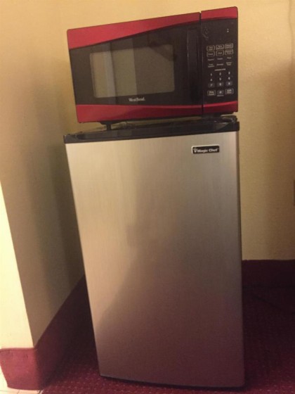 Maple Leaf Inn & Suites - image 21