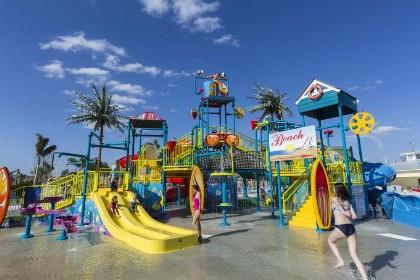 Groovy Mouse House with private pool - image 40