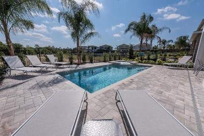 Groovy Mouse House with private pool - image 44