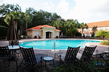 Four Bedrooms Townhome 5119 - image 4
