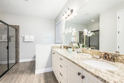 Elegant Home with Pool Table & Private Pool near Disney - 7648W - image 5