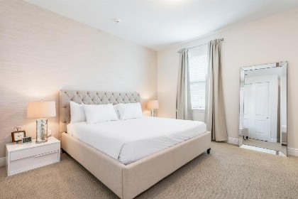 Exquisite Home with Media Room & Games near Disney - 7600M - image 3
