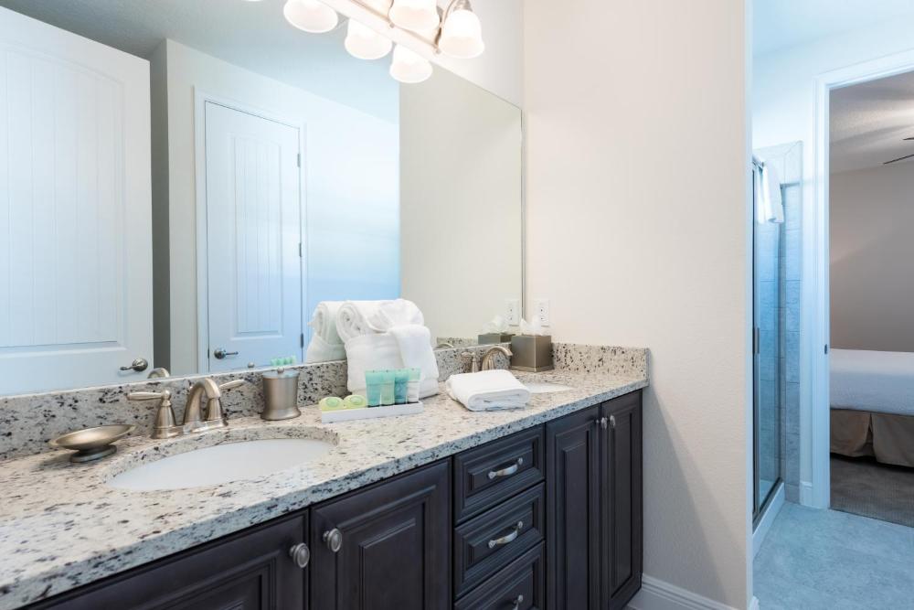 Pristine Home with Loft Area & Games near Disney - 7634W - image 3