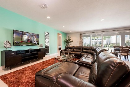 Vibrant Elite Home with Theater Room near Disney - 7605M - image 8