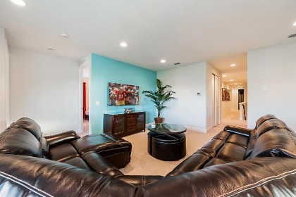 Vibrant Elite Home with Theater Room near Disney - 7605M - image 6
