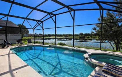 Lakeside Paradise