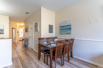 2582 Windsor Hills - image 19