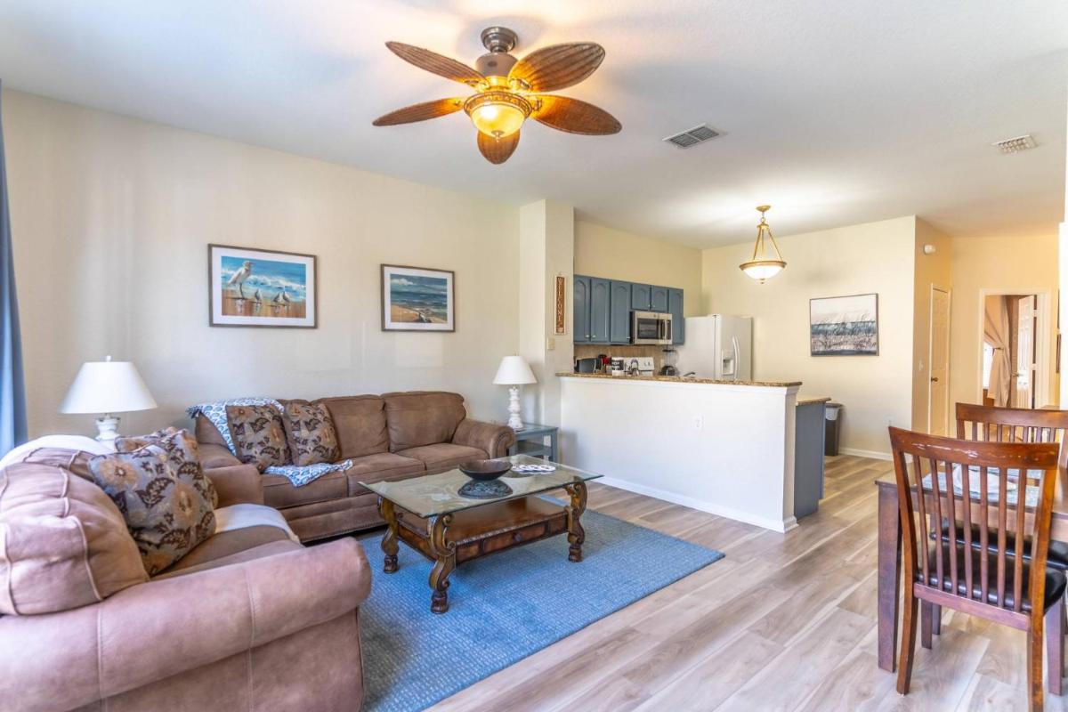 2582 Windsor Hills - image 2