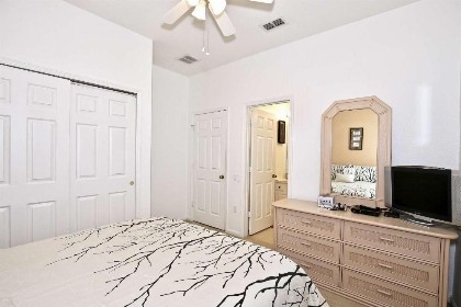 2627 Windsor Hills - image 23