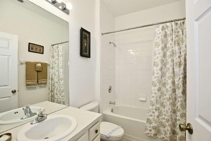 2627 Windsor Hills - image 42
