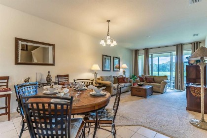 2633 Trafalgar Village - image 14