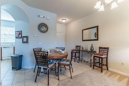 2633 Trafalgar Village - image 21