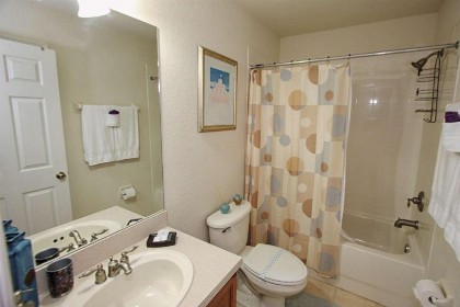 2633 Trafalgar Village - image 49