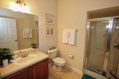 2633 Trafalgar Village - image 9