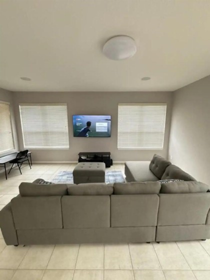 Elegant Brand NEW Houses Less 10 Minutes from Disney - image 6
