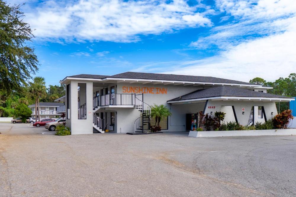 Sunshine Inn - image 6