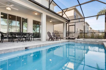 Elegant 5BD at Encore Resort - image 5