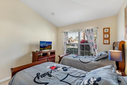 5 BR Emerald Island Villa Mins from Disney South Facing Pool Huge Corner Lot! - image 9