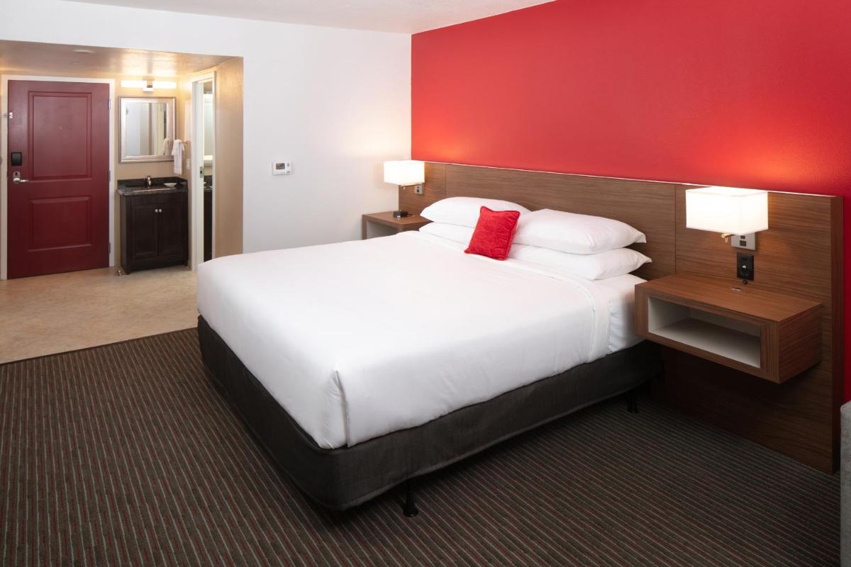 Red Lion Hotel Orlando Lake Buena Vista South- Near Disney - image 4