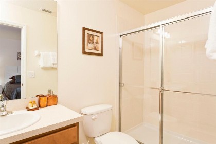 Luxury Resort Vacation Townhouses and Condos - image 12