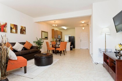 Luxury Resort Vacation Townhouses and Condos - image 8