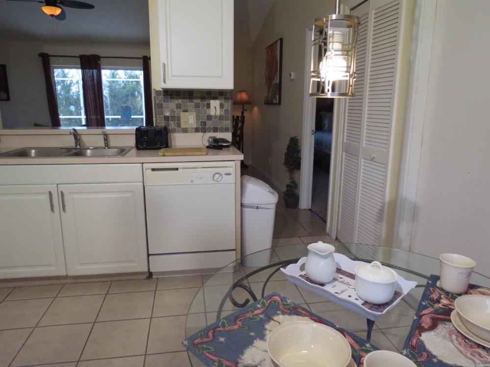 3 Bedroom Standard Davenport Home - image 5