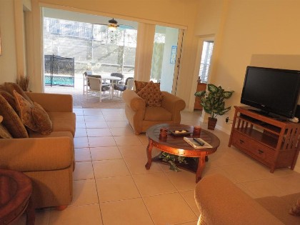 Formosa Garden Pool Home - image 10