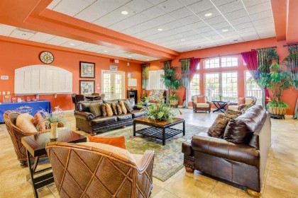Oakwater Resort - image 12