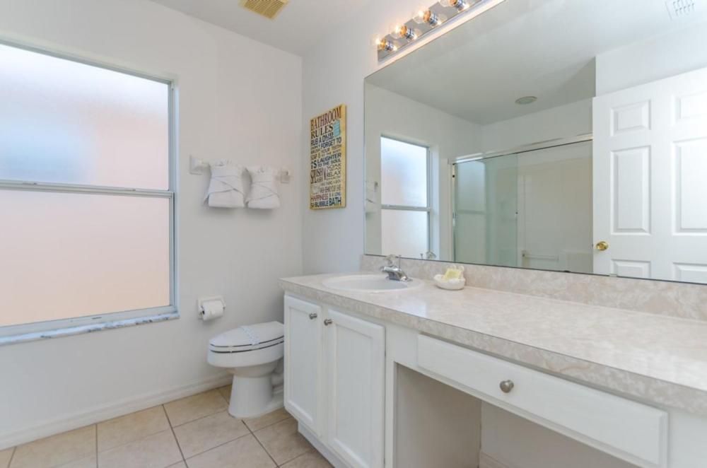 Four-Bedroom Villa 8417 - image 7