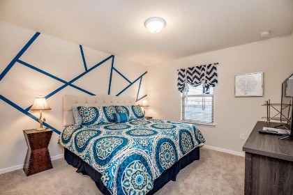 Seven-Bedroom Villa 8952 - image 12