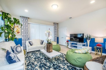 Seven-Bedroom Villa 8952 - image 2