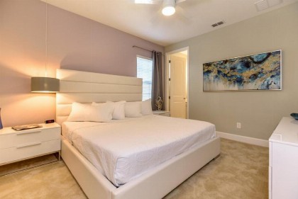 Five-Bedroom Villa 7786 - image 9