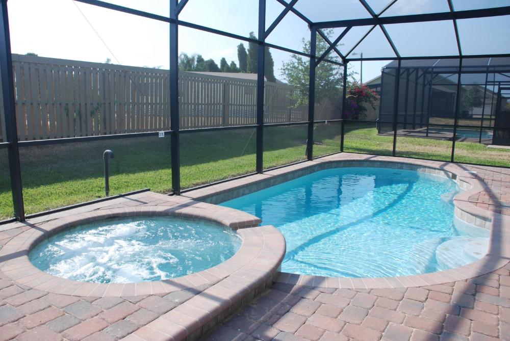 Fishing Friendly Villas Near Disney - image 6