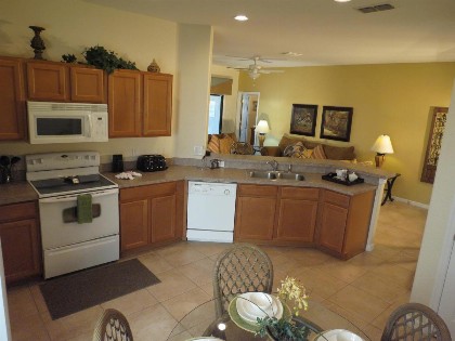 Five Bedroom Kissimmee Pool Home - image 4