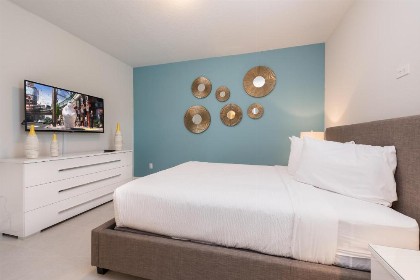 Lively Home with Loft Games near Disney - 7524M - image 8