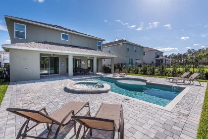 Striking Home with Loft Area & Games near Disney - 7728F - image 6