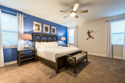 Stunning Home with Pool Table & Theater near Disney - 7707F - image 2