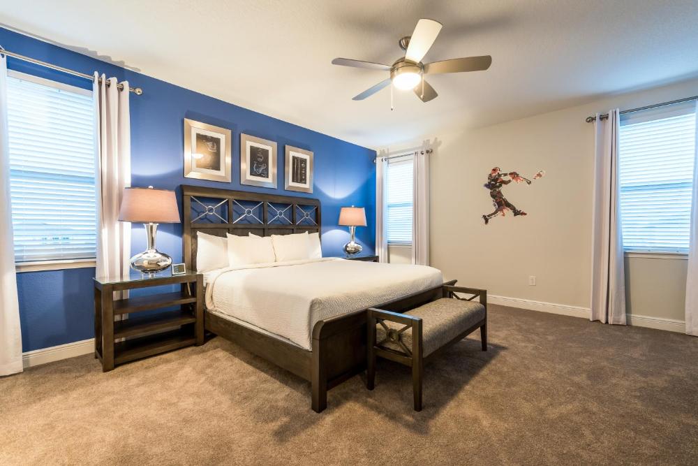 Stunning Home with Pool Table & Theater near Disney - 7707F - image 2