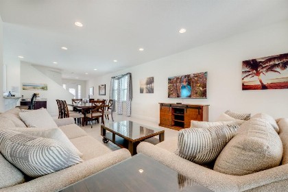 Spacious Home with Water Park Access near Disney - 7501M - image 4