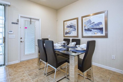 Windsor-5 Bed Townhouse w/splashpool-3811WW - image 13