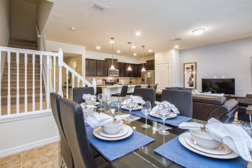 Windsor-5 Bed Townhouse w/splashpool-3811WW - image 14