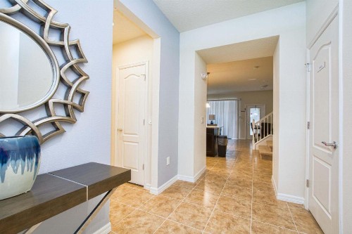 Windsor-5 Bed Townhouse w/splashpool-3811WW - image 4