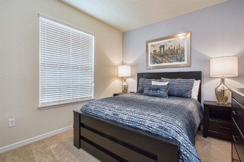 Windsor-5 Bed Townhouse w/splashpool-3811WW - image 5
