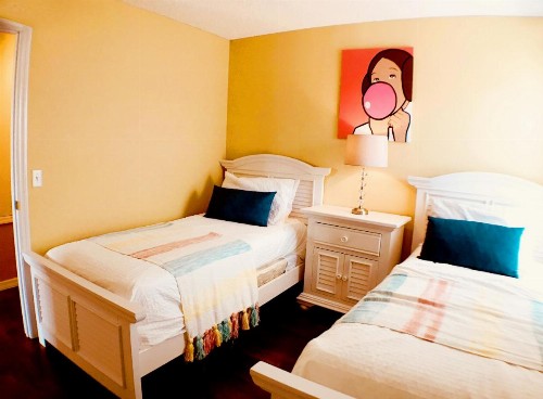 Aquamarine Hideaway - image 16
