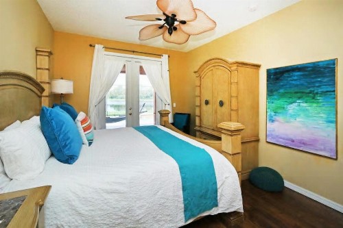Aquamarine Hideaway - image 38