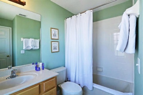 Aquamarine Hideaway - image 50